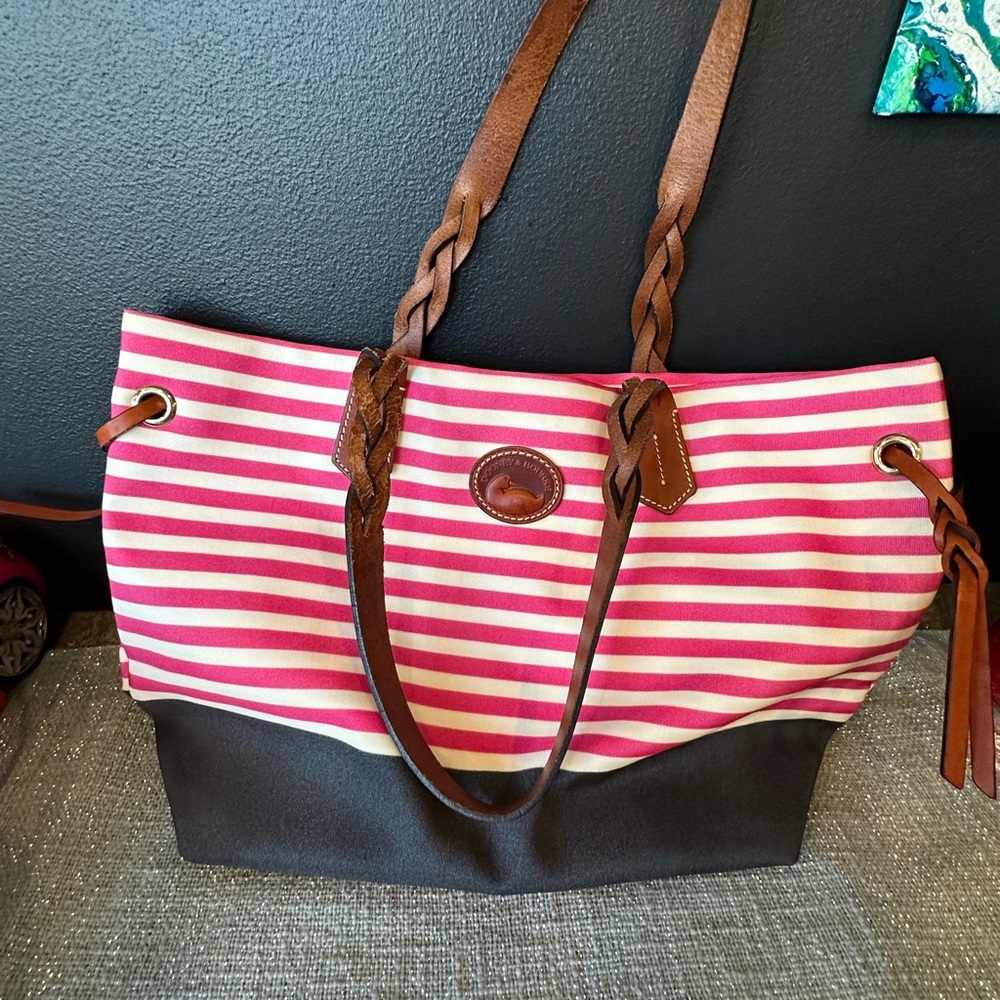 Pink, white, navy tote.